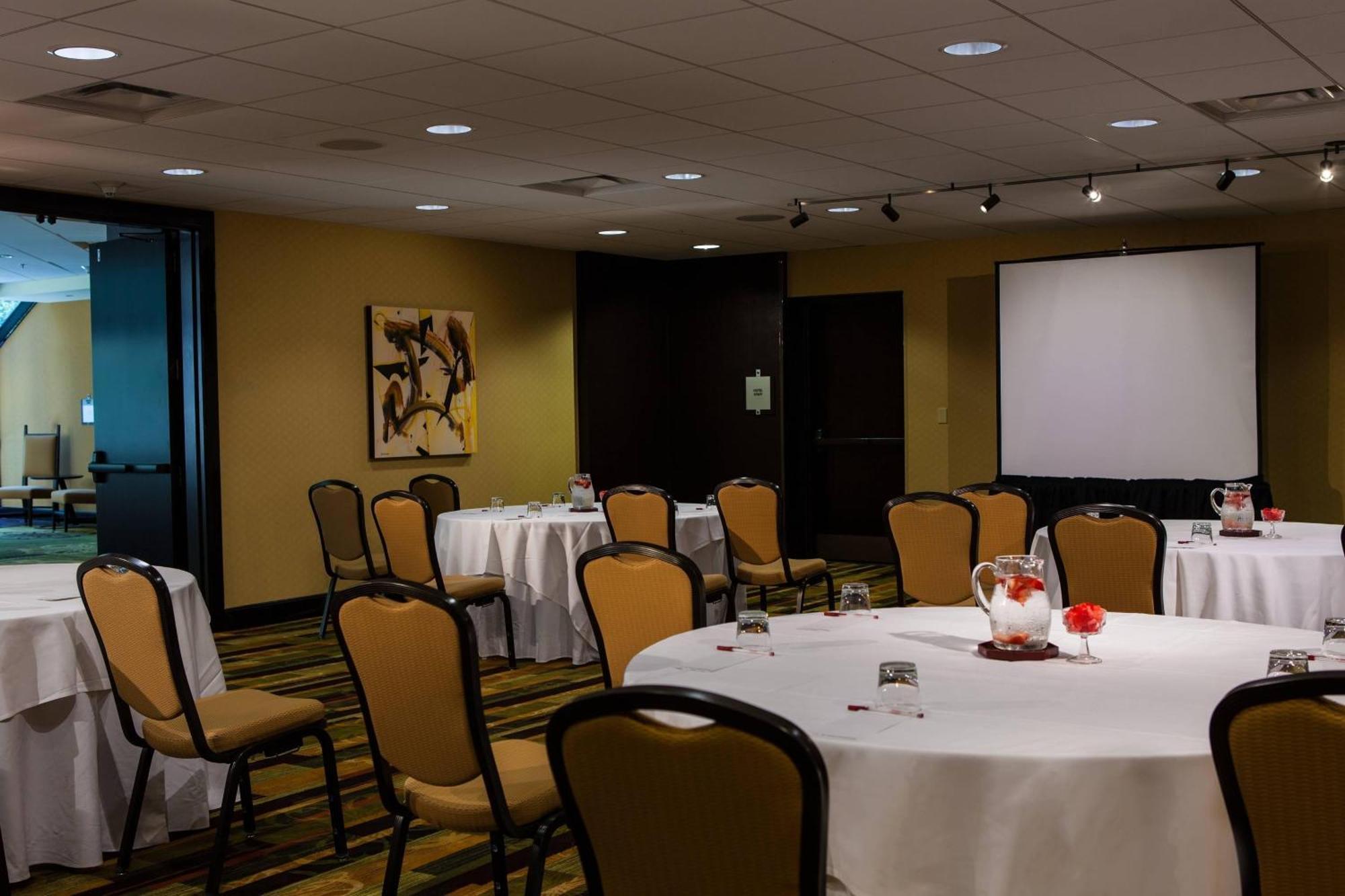 Greensboro-High Point Marriott Airport Kinh doanh bức ảnh